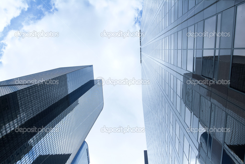 Image skyscraper from the ground