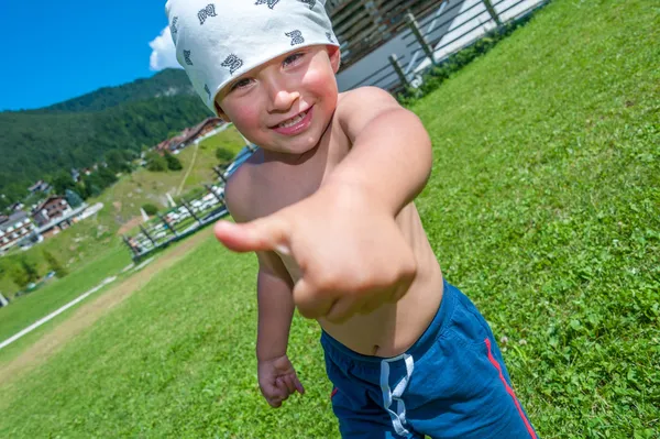 Smiling and happy child — Stock Photo, Image