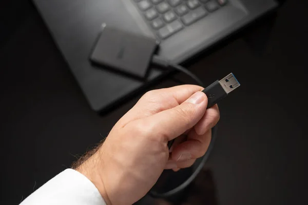 Usb Cable Ssd Disk Male Hand — Stock Photo, Image