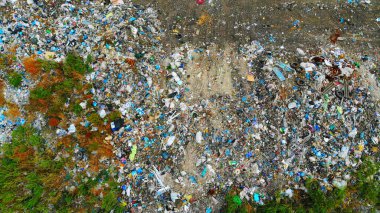 Havadan. Çöp yığını dokusu. Gezegenin kirliliği. İHA 'dan üst görünüm.