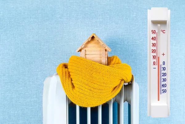Зимой Доме Холодно Слабая Эффективность Отопления Идеи Жилого Дома Деревянный — стоковое фото