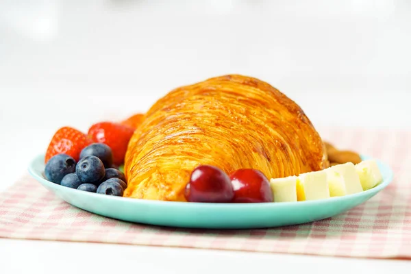 Tasty Croissant Breakfast Close View — Fotografia de Stock