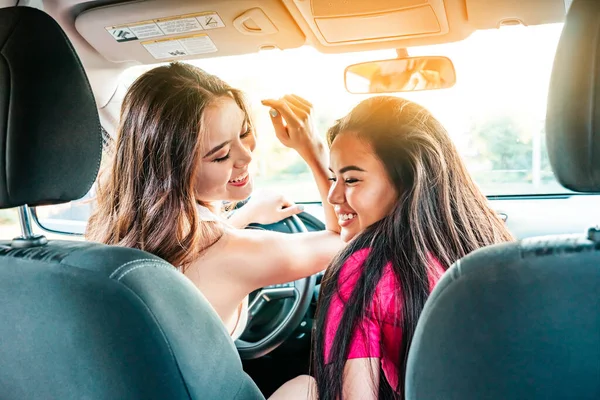 Good Mood Beautiful Asian Girls Dancing Music Car Happy Road — Foto de Stock