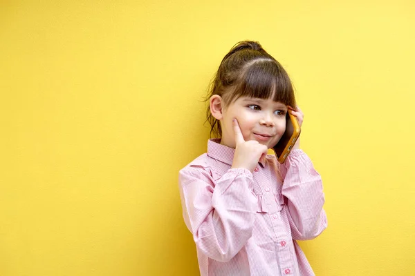 Funny Child Girl Talking Phone Someone Thinking Caucasian Kid Looking — Foto Stock