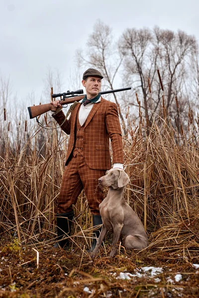 Hunting Period Autumn Season Open Confident Young Caucasian Hunter Dog — Zdjęcie stockowe