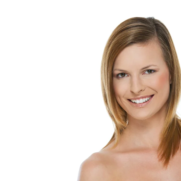 Portrait de beauté de fille souriante isolée sur blanc — Photo