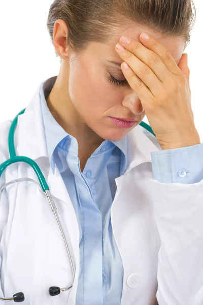 Üzgün tıp doktoru kadını — Stok fotoğraf