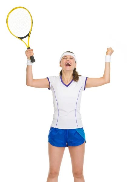 Jugador de tenis feliz con raqueta regocijo en el éxito — Foto de Stock