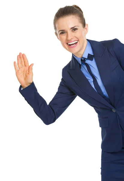 Porträt einer glücklichen Geschäftsfrau beim Gruß — Stockfoto