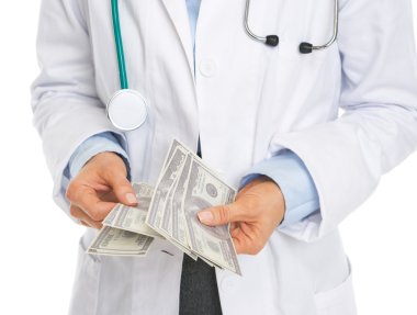 gülümsemek dolar sayan bir doktor