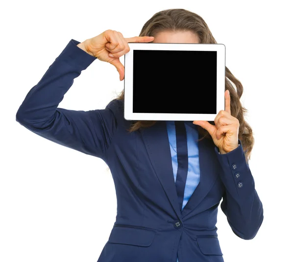 Affärskvinna med TabletPC — Stockfoto