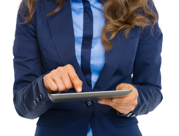 Biznes kobieta z komputera typu tablet — Zdjęcie stockowe