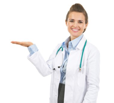 Doktor bir şey boş avuç içinde sunulması gülümseyen