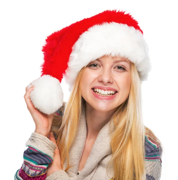 Porträt eines lächelnden Teenagers mit Weihnachtsmütze — Stockfoto