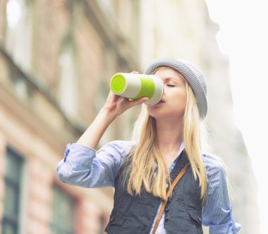 hipster fincan sıcak içecek keyfi
