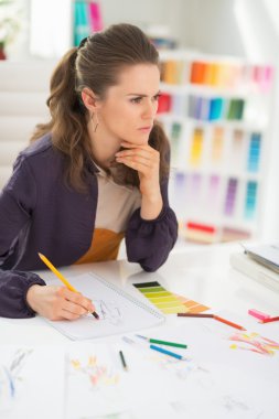 Office söz konusu moda tasarımcısı