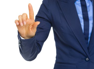 iş kadını havada düğmeye basmak