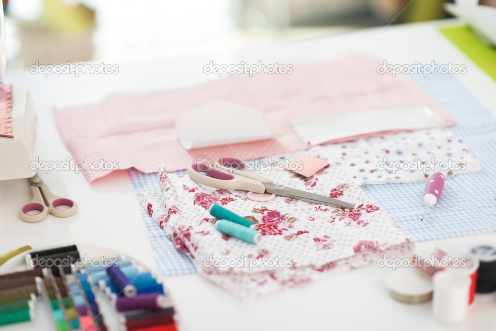 Table of seamstress