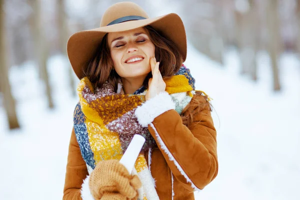 Smiling Elegant Middle Aged Woman Brown Hat Scarf Mittens Sheepskin — Stockfoto