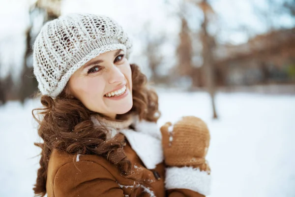 Portrait Happy Stylish Years Old Woman Mittens Knitted Hat Sheepskin — Stock Photo, Image