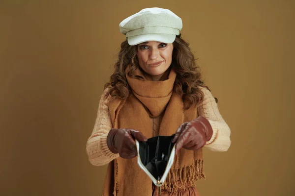 Hello November Unhappy Stylish Woman Scarf Wallet Leather Gloves Brown — Fotografia de Stock