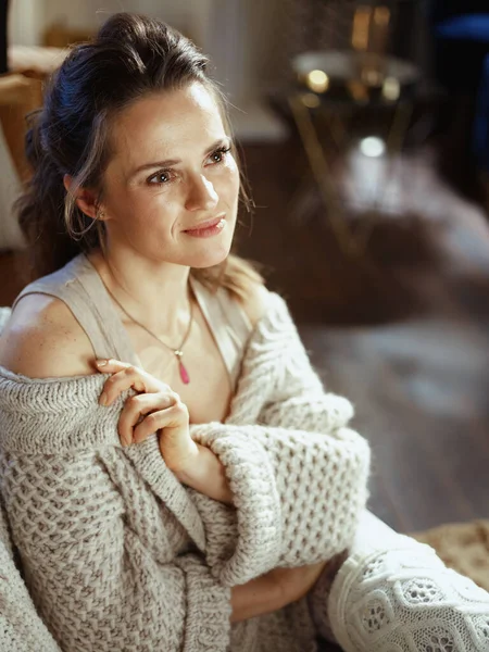 Pensive Modern Middle Aged Woman Knitted Cosy Cardigan Modern House — Fotografia de Stock