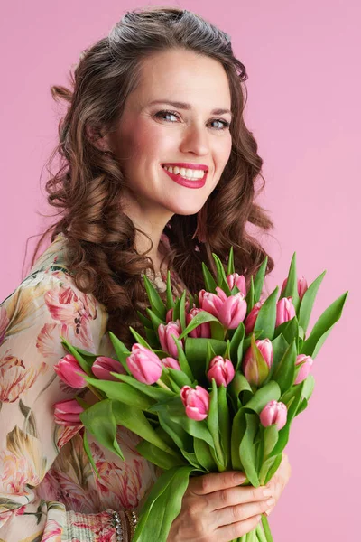 Portrait Happy Modern Woman Long Wavy Brunette Hair Tulips Bouquet — Stockfoto