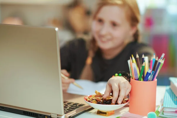 Closeup Happy Child Grey Shirt Laptop Having Distance Education Eating — Stockfoto