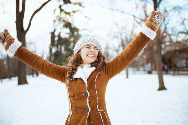 Happy Modern Middle Aged Woman Mittens Knitted Hat Sheepskin Coat — Stock Photo, Image
