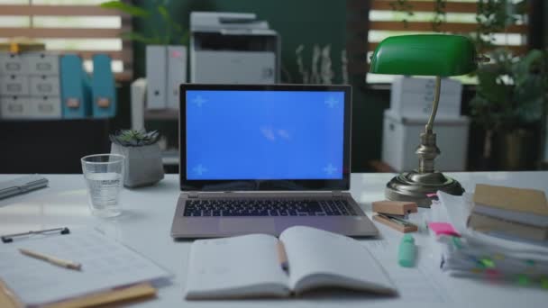 Desk Laptop Notebook Morning Modern Office — стоковое видео