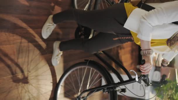 Portrait Smiling Trendy Years Old Business Woman Bike Helmet Bicycle — Vídeo de stock
