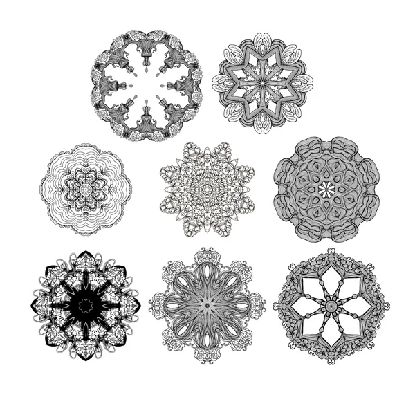 Set of lace vector round patterns — Stock Vector