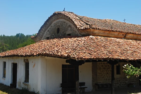 Stary kościół prawosławny mała wieś — Zdjęcie stockowe