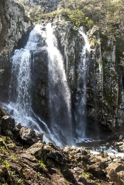 Vernal waterfall — Stock Photo, Image