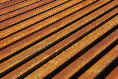 paslı demiryolu parça