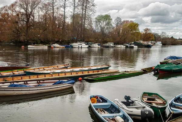 Canale Case Galleggianti Strette Sul Fiume Canale Inglese — Foto Stock