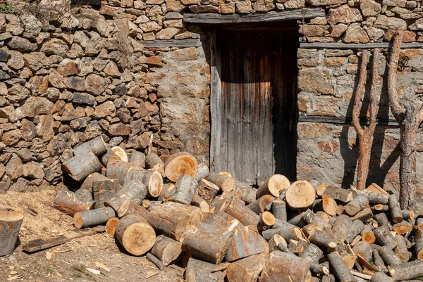 Stacked Firewood Heap Closeup Rural House Wall — Foto Stock