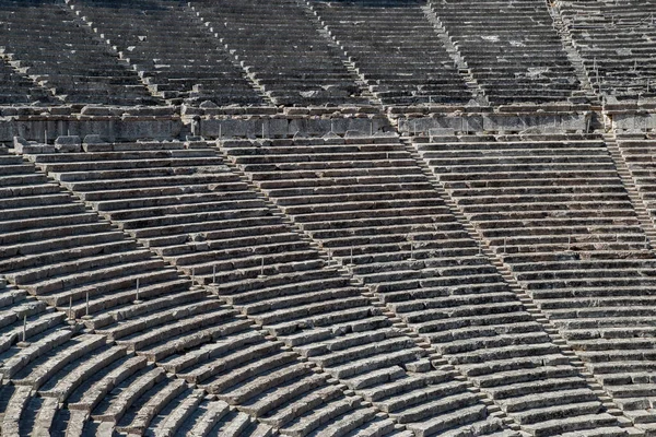 Asientos Piedra Antiguo Teatro Griego Día Soleado —  Fotos de Stock