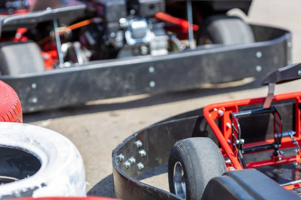 Dos Partes Diferentes Coches Karting Pista Aire Libre Coches Divertidos —  Fotos de Stock