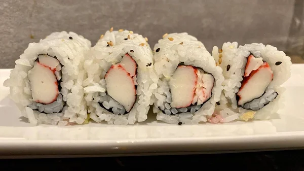 Rolo Sushi Com Peixe — Fotografia de Stock