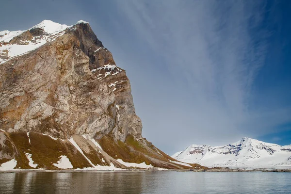 Schöne Arktische Landschaft Mit Schnee — Stockfoto