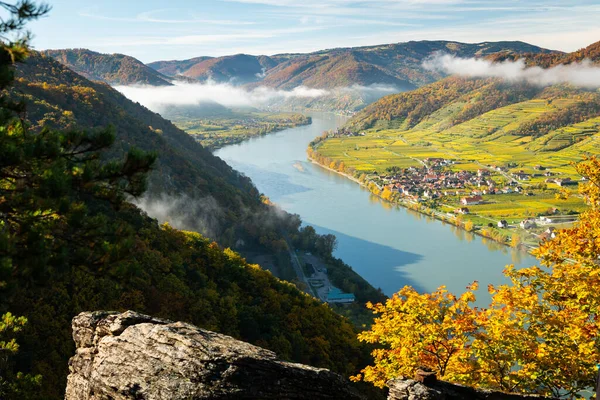 Wachau Austria Valley Sunny Day Autumn Colored Leaves Low Clouds — Stock Photo, Image