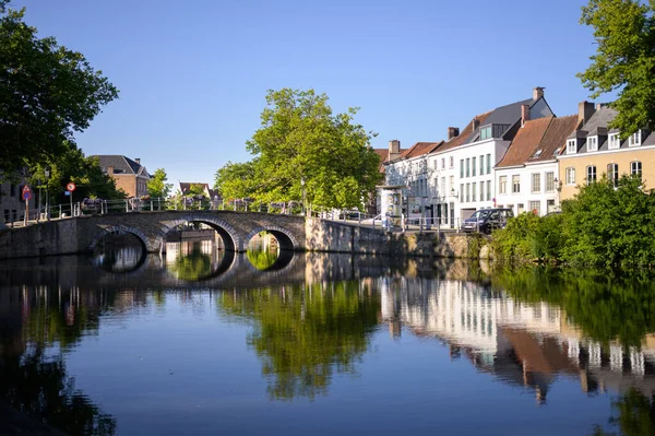 Brugge Belgium July 2022 Bridge Langerei Sunny Day Summer — Foto Stock