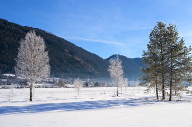 Lake Weissensee (Austria) on a cold sunny day in winter