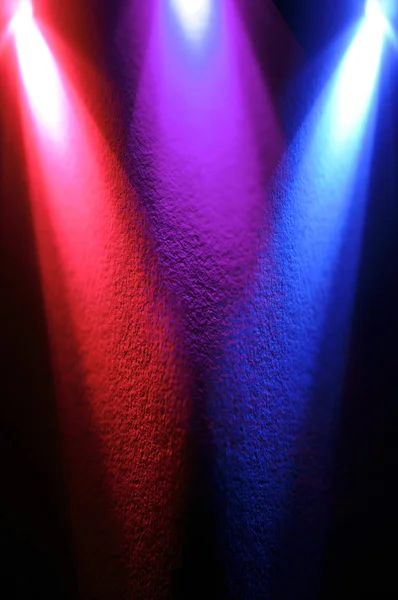Iluminação de holofotes brilhantes — Fotografia de Stock