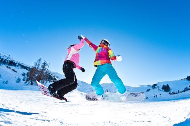 iki kız orgazm büyük bir eğlence atlama ve kurulları sürme