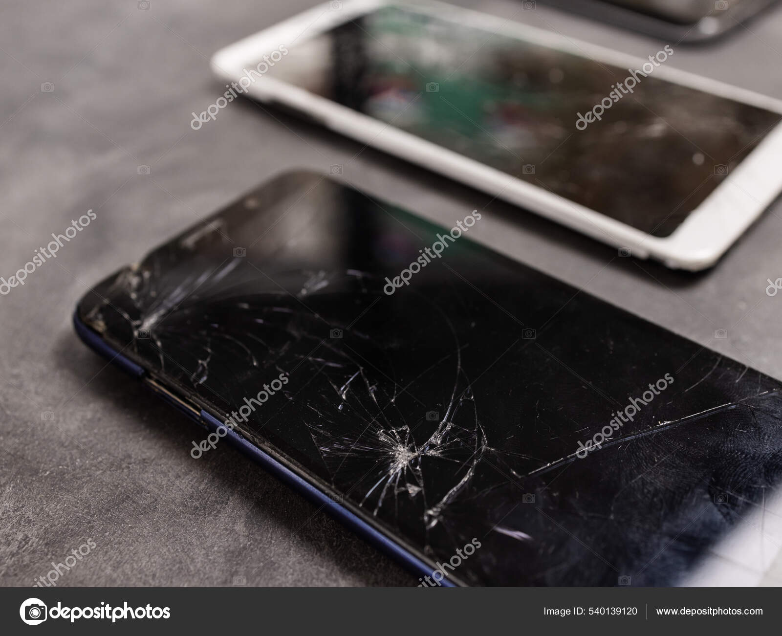Broken mobile phone screen, black, white, clipping path