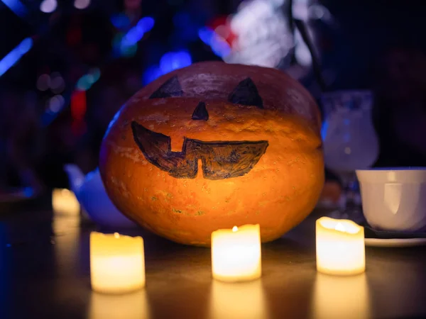 Halloween Pumpkins And Candles On Wooden close-up. — Foto Stock