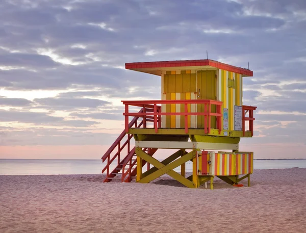 Colorful lifeguard tower in Miami Beach Florida — Stock Photo, Image