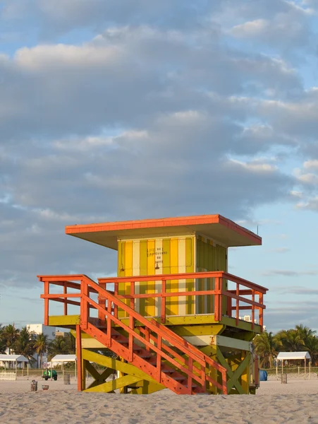 Miami beach florida, badvakt house i tidigt på morgonen — Stockfoto